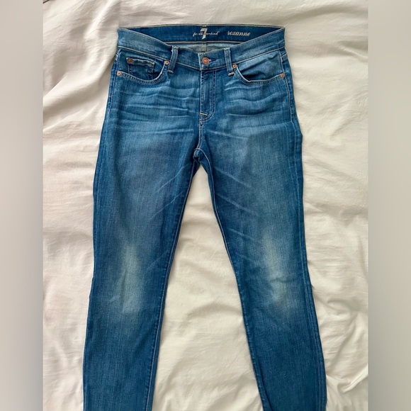 7 For All Mankind - Roxanne Straight Leg Jean - Like New - Picture 5 of 5
